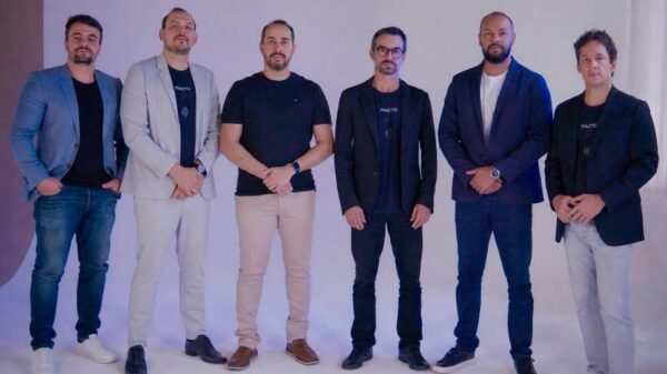 Da esquerda para a direita: Rafael Moraes, Tibério Lemes, Waller Maciel, Maxmiliano Barbosa, Gleidson Soares e Leonardo Moreira, sócios-diretores da Pacto Soluções