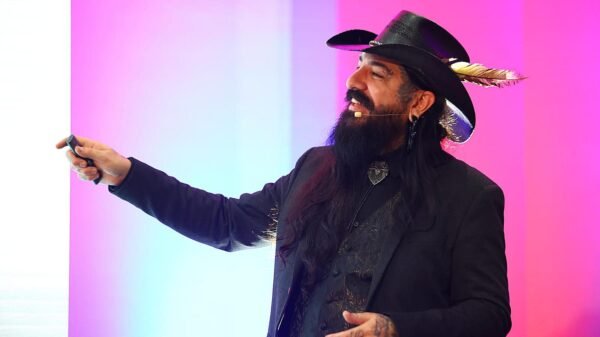 O empresário Ale Arrais é reconhecido nacionalmente pela atuação na formação e desenvolvimento do setor de barbearia.