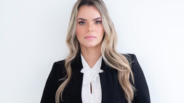 Jessyca Arieira desenvolve soluções jurídicas que conectam negócios, investidores e mercados globais com foco em governança, compliance e crescimento sustentável.